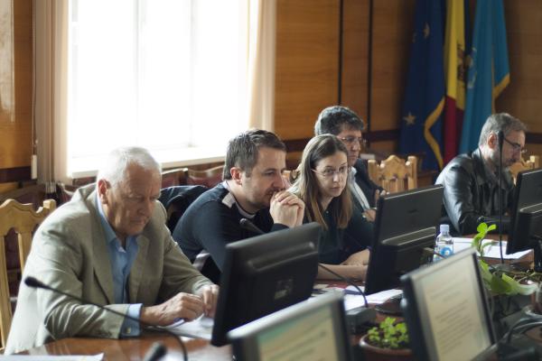 Holding flower, by Anthony Tran